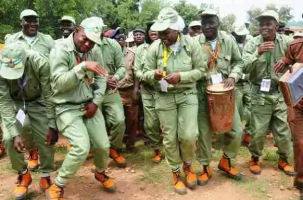 10 Ways Corpers Ruin Their Lives During NYSC